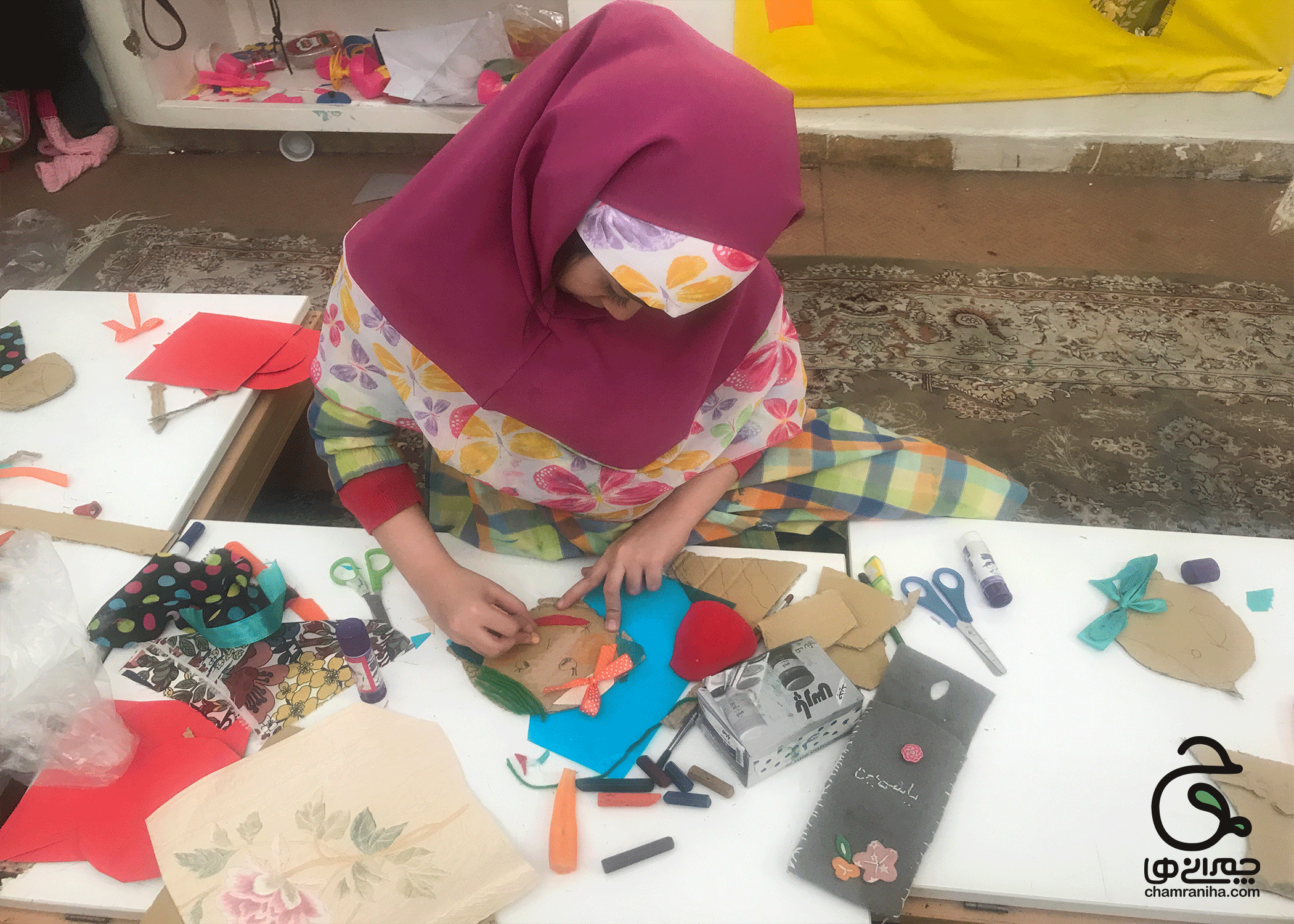 خانواده بزرگ شهید چمران هنر برای کودکان با ساخت عروسک های دست ساز