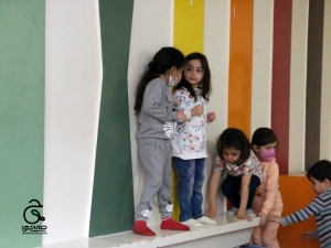 خانواده بزرگ شهید چمران حسینیه کودک 4 ساله ها 5