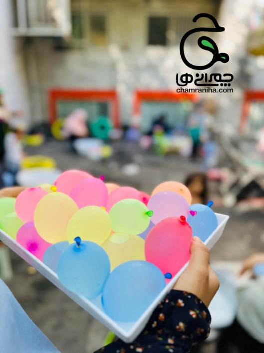 خانواده بزرگ شهید چمران کارگاه کاشفان آب و حباب