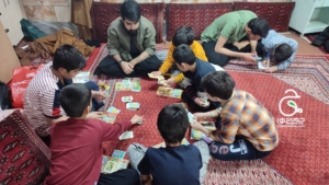 خانواده بزرگ شهید چمران اعتکاف دانش آموزی: وقتی مدرسه به قلب بچهها راه پیدا میکند Image of 1 18 300x169 خانواده بزرگ شهید چمران اعتکاف دانش آموزی: وقتی مدرسه به قلب بچهها راه پیدا میکند