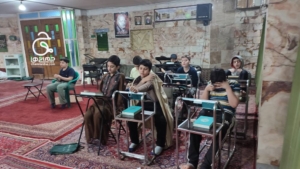 خانواده بزرگ شهید چمران اعتکاف دانش آموزی: وقتی مدرسه به قلب بچهها راه پیدا میکند Image of 4 12 300x169 خانواده بزرگ شهید چمران اعتکاف دانش آموزی: وقتی مدرسه به قلب بچهها راه پیدا میکند