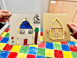 خانواده بزرگ شهید چمران نقاشی با ماکارونی و کاموا