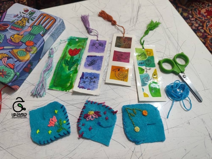 خانواده بزرگ شهید چمران ساخت نشانگر کتاب